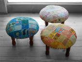 インドサリーの刺繍古布をパッチワークして作ったスツール ザリラウンドスツール